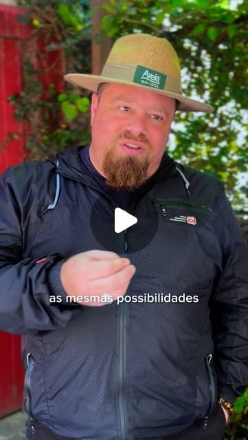 Capa do vídeo: John